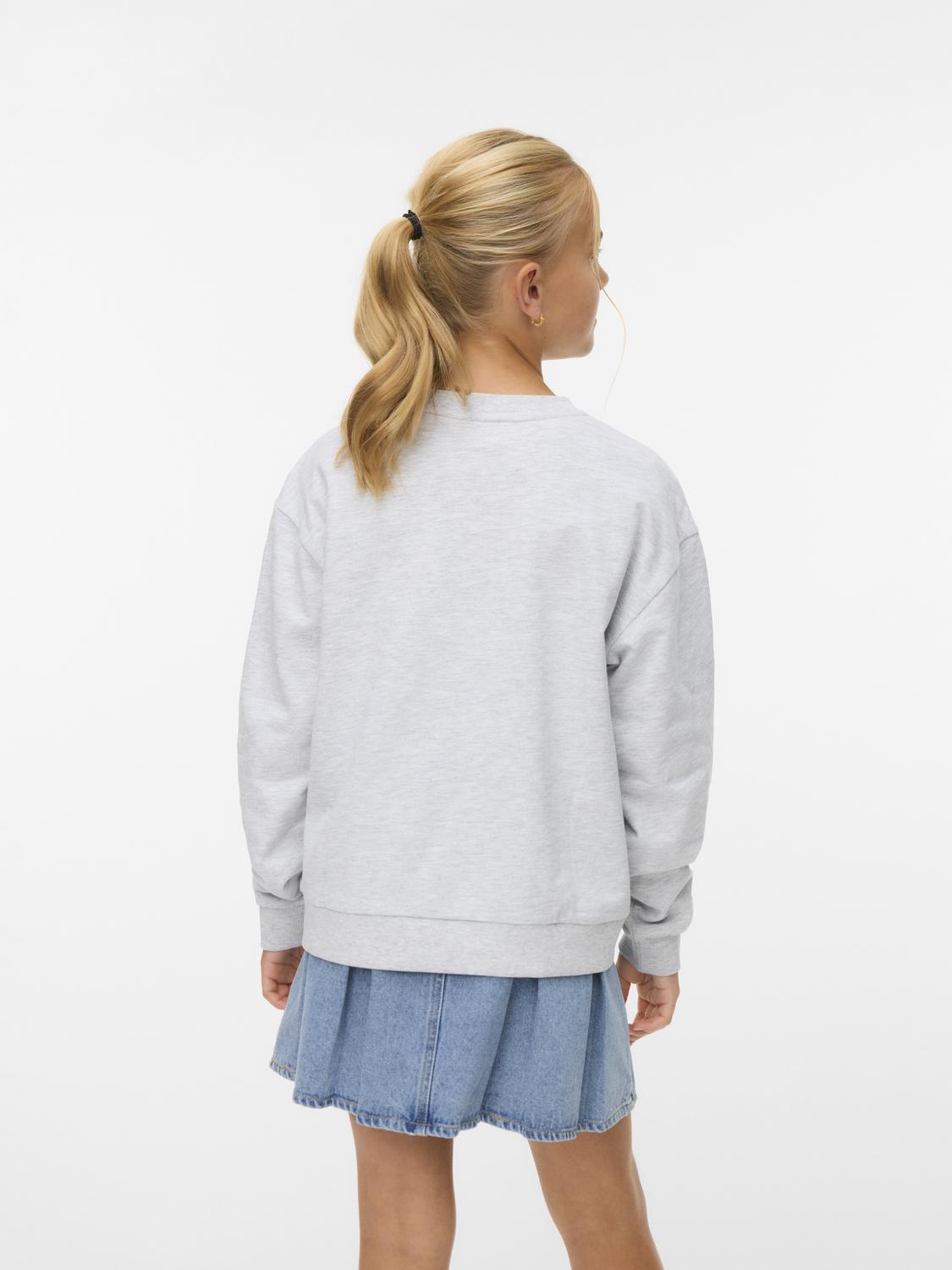 model_shot-back